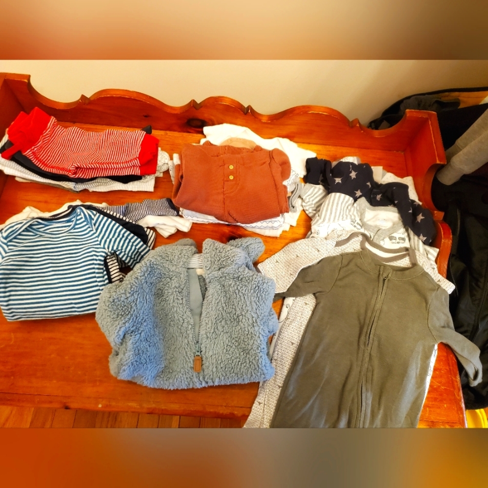 Cozy bundle of gender neutral baby clothes size newborn to 3months